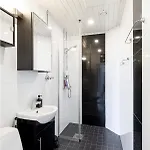 Unique & Premium Apartment With Free Wifi & Parking For 2 Cars In The Center Of Kerava 아파트