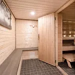 아파트 Unique & Premium Apartment With Free Wifi & Parking For 2 Cars In The Center Of Kerava