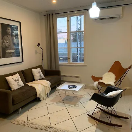 Unique & Premium Apartment With Free Wifi & Parking For 2 Cars In The Center Of Kerava *