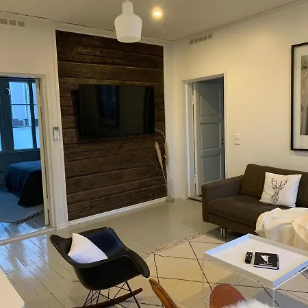 Unique & Premium Apartment With Free Wifi & Parking For 2 Cars In The Center Of Kerava Apartment *