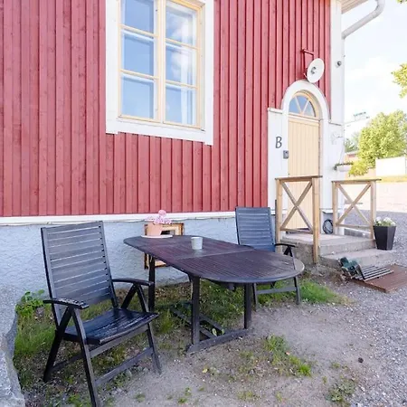 Апартаменты Unique & Premium Apartment With Free Wifi & Parking For 2 Cars In The Center Of Kerava *