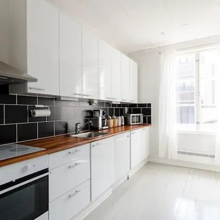 Unique & Premium Apartment With Free Wifi & Parking For 2 Cars In The Center Of Kerava